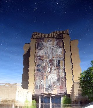 Reflected Image of Notre Dameâ€™s Hesburgh Library